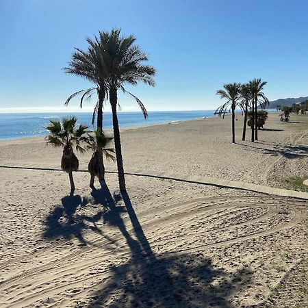 A Stunning 2 Bedroom Apartment 5 Min Walk To The Beautiful Beaches Of Vera Playa Playas de Vera Bagian luar foto
