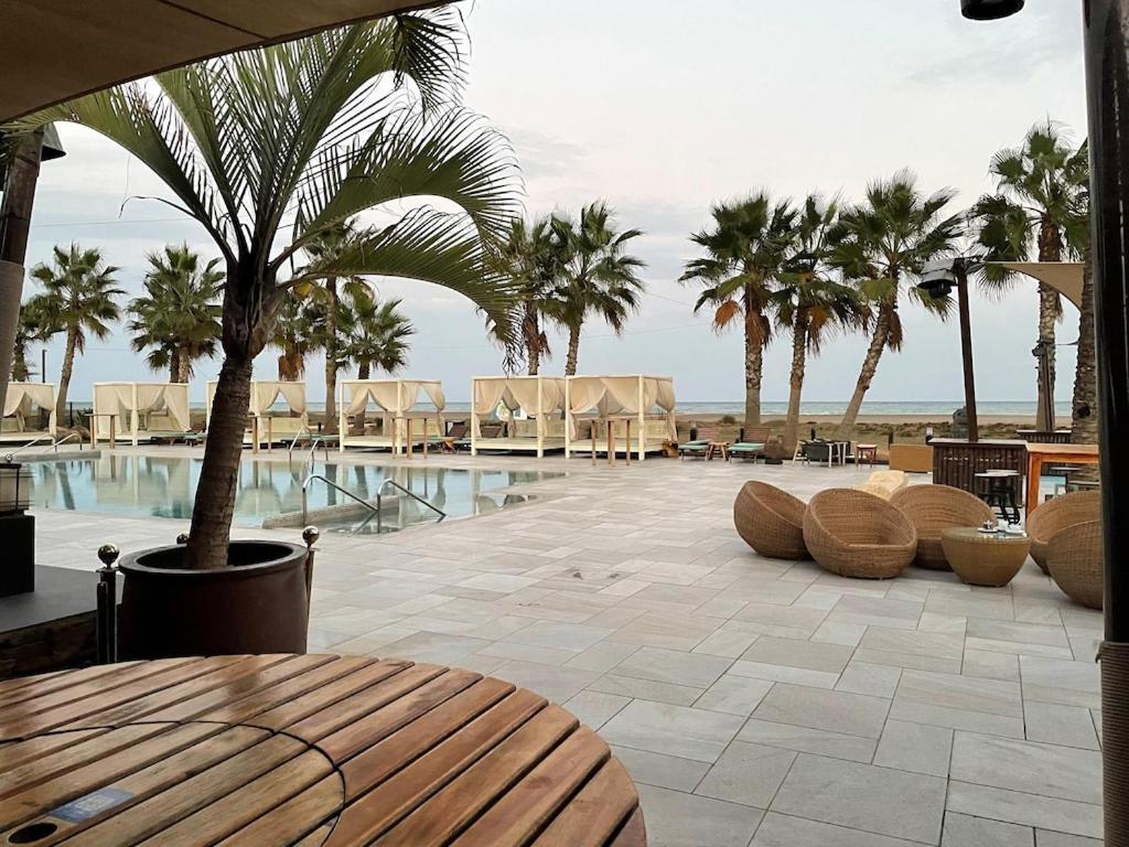 A Stunning 2 Bedroom Apartment 5 Min Walk To The Beautiful Beaches Of Vera Playa Playas de Vera Bagian luar foto